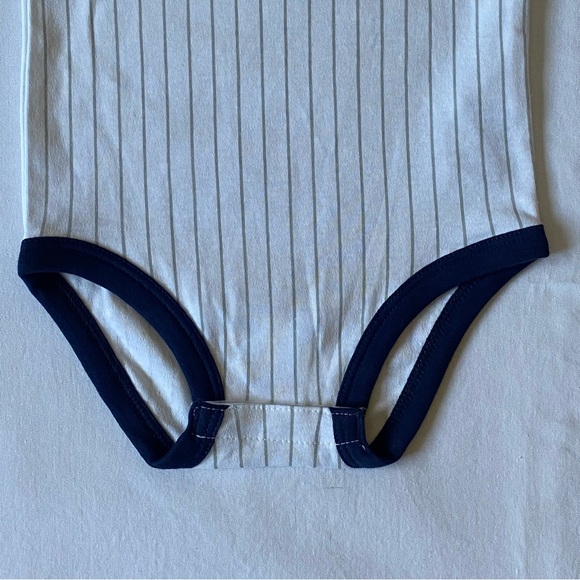 Boston Red Sox Outfit Size 6 9 Months Baseball One Piece snap MLB Pinstripe EUC - Picture 5 of 13